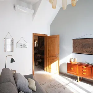  Appartement Italian Fantasy Takes Away