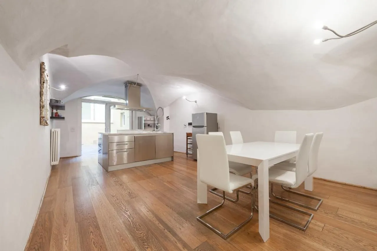 Pontevecchio Luxury Suite Amazing Location - Hosted By Sweetstay Florence 0*,  Italy